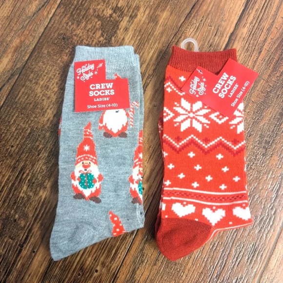 🎈3/$15🎈New Womens Holiday Christmas Socks size 4-10 Gnome Candy Cane Snowflake - Picture 1 of 3